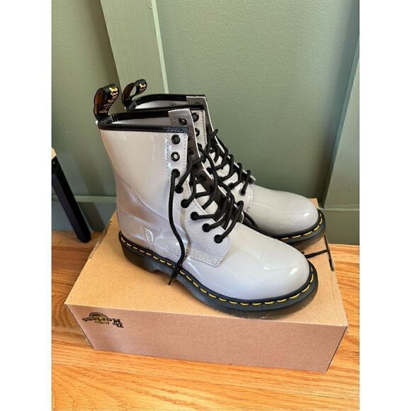 Doc Martens 1460 Zinc Grey Gray Slate Patent Lamper Women’s Boots, Size 7, NIB N - Picture 8 of 14